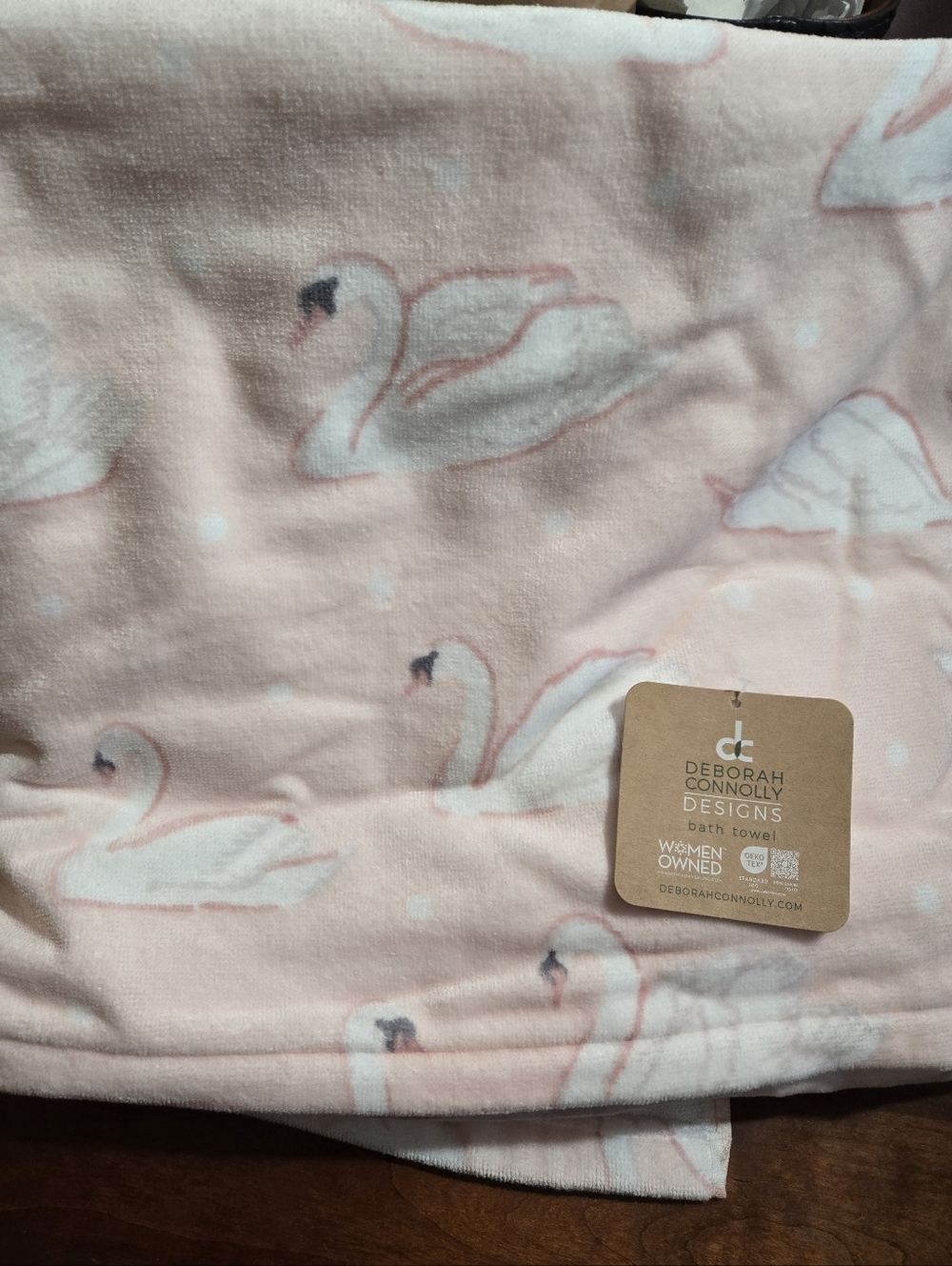 Deborah Connolly Designs Pink Swan Bath Towels Set Of 4 NWT